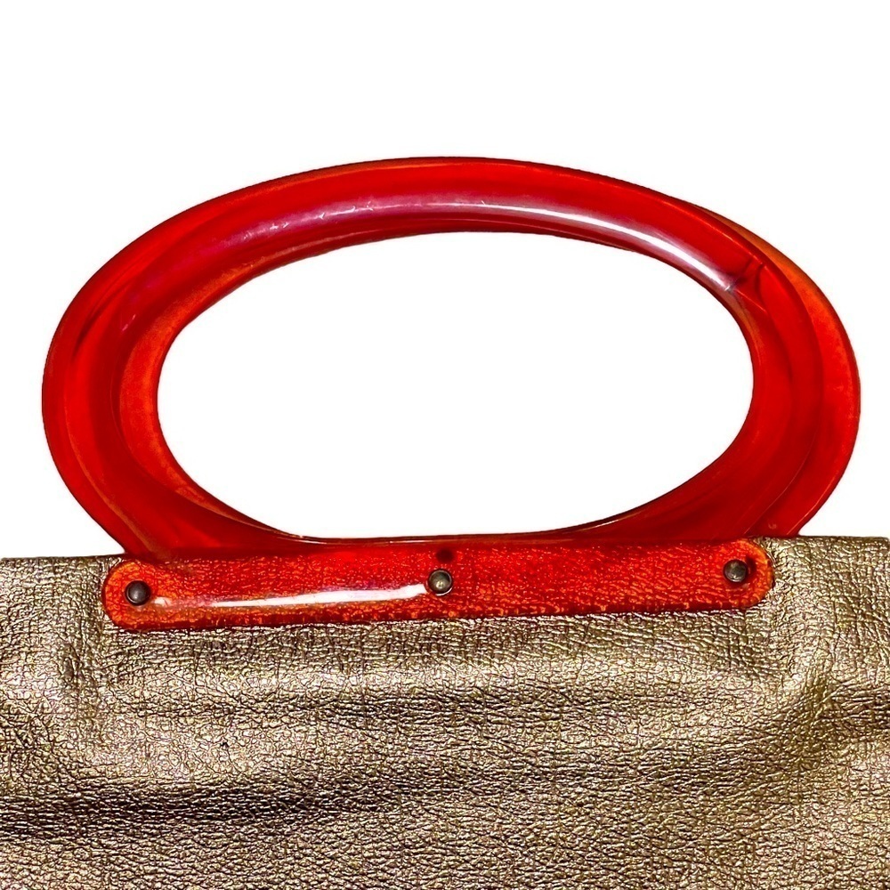 Vintage 60s Large Gold Metallic Tote Bag Clutch Purse With Orange Lucite Handles - Picture 5 of 10